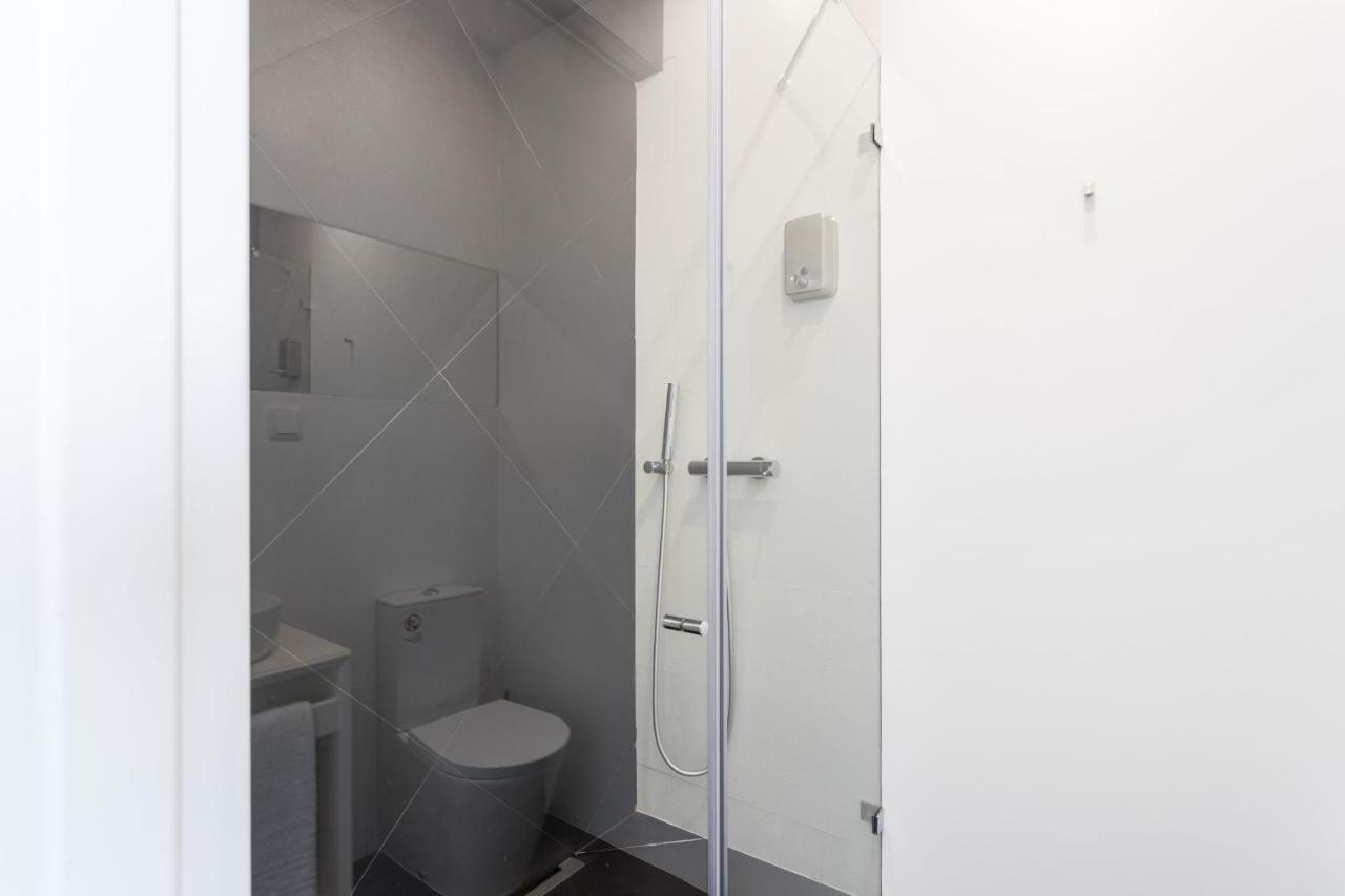 Lisbon Airport Suites ภายนอก รูปภาพ