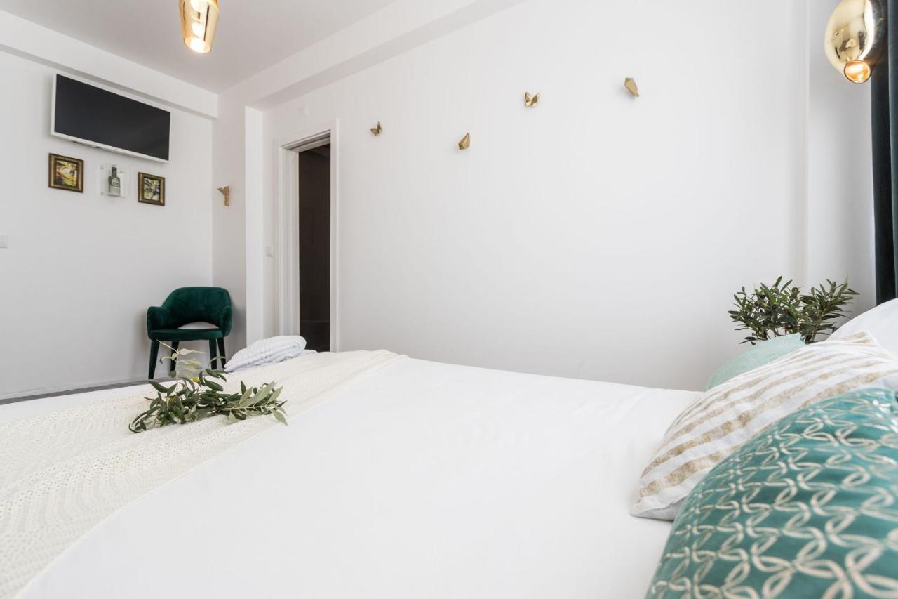 Lisbon Airport Suites ภายนอก รูปภาพ