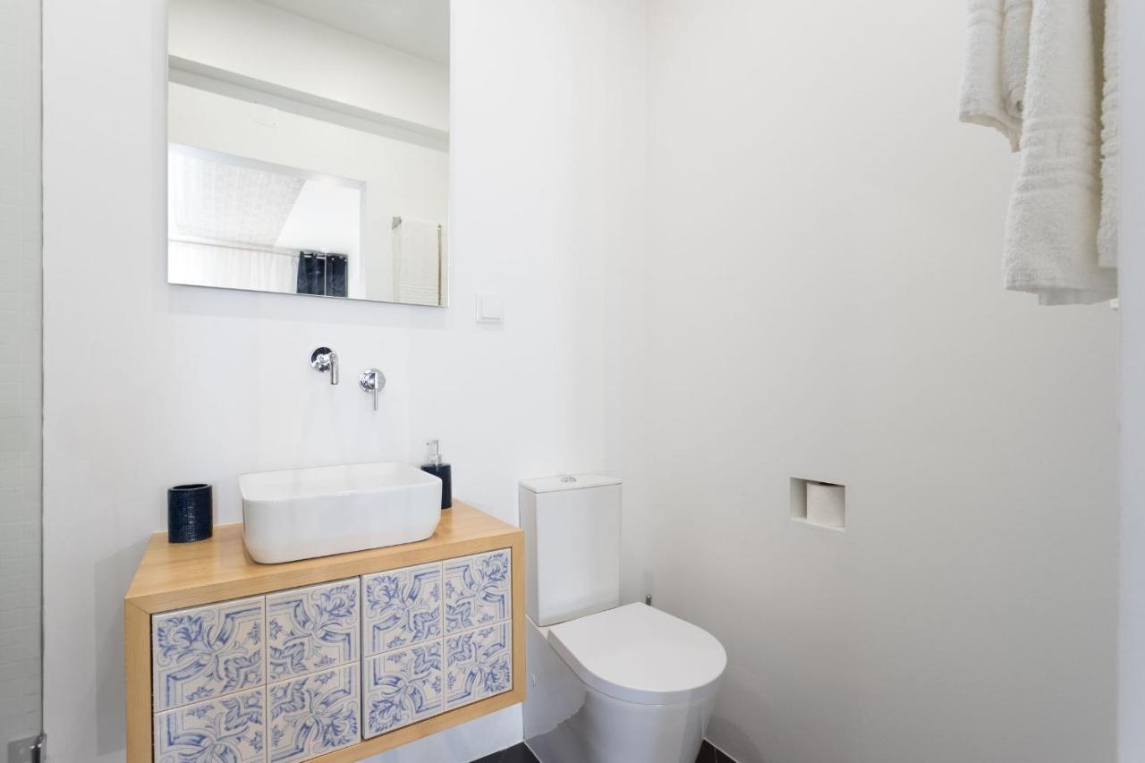 Lisbon Airport Suites ภายนอก รูปภาพ